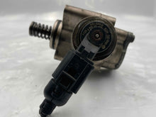 Load image into Gallery viewer, FUEL PUMP Audi Q7 R8 S5 08 09 10 11 12 13 14 15 Right - NW448616