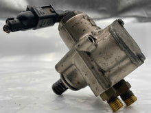 Load image into Gallery viewer, FUEL PUMP Audi Q7 R8 S5 08 09 10 11 12 13 14 15 Right - NW448616