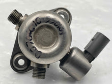Load image into Gallery viewer, FUEL PUMP 550i 550i Gt 650i 750 HYBRID 750i 750il Active 7 Alpina 08-15 - NW449351