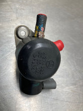 Load image into Gallery viewer, FUEL PUMP C250 C300 C350 C43 C63 E300 E350 E400 E550 GLC250d 15-20 - NW474265