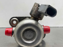 Load image into Gallery viewer, FUEL PUMP 135i 335i 335i GT 535i 535i Gt 640I 740i 740il 12-15 - NW478548