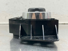 Load image into Gallery viewer, FRONT TEMPERATURE CONTROLS Land Rover LR2 1960-2011 - NW529791