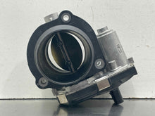 Load image into Gallery viewer, Throttle Body Cadillac XT4 2021 - NW538236