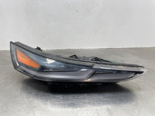 Load image into Gallery viewer, Headlight Lamp Assembly Hyundai Santa Fe 2019 - NW553396