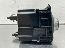 Load image into Gallery viewer, FRONT TEMPERATURE CONTROLS Audi A8 S8 11 12 13 14 - NW535874