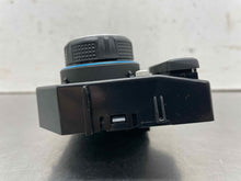 Load image into Gallery viewer, Temperature Controls SILVERADO 1500 PICKUP 2021 - NW536769