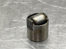 Load image into Gallery viewer, FUEL PUMP 550i 550i Gt 650i 750 HYBRID 750i 750il Active 7 Alpina 08-15 - NW577091
