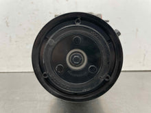 Load image into Gallery viewer, AC A/C AIR CONDITIONING COMPRESSOR Kia Sorento 16 17 18 - NW583168