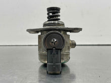 Load image into Gallery viewer, FUEL PUMP Land Rover Evoque LR2 12 13 14 15 16 17 - NW586560