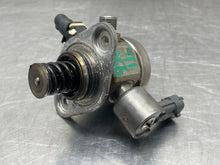 Load image into Gallery viewer, FUEL PUMP Land Rover Evoque LR2 12 13 14 15 16 17 - NW590078