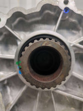 Load image into Gallery viewer, TRANSFER CASE ML320 ML350 ML550 E320 E350 GL450 06 07 08 09 - 12 - NW539357