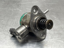 Load image into Gallery viewer, FUEL PUMP Land Rover Evoque LR2 12 13 14 15 16 17 - NW631152