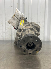 Load image into Gallery viewer, Transfer Case Hyundai Santa Fe 2015 - NW636674