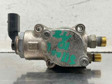 Load image into Gallery viewer, Fuel Pump AUDI A8 2010 - NW658326