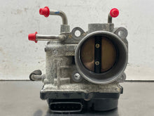 Load image into Gallery viewer, THROTTLE BODY Camry Solara 2002 02 2003 03 - NW690189