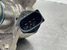 Load image into Gallery viewer, FUEL PUMP Audi A8 RS7 S6 S7 S8 2013 13 2014 14 2015 15 - NW705465