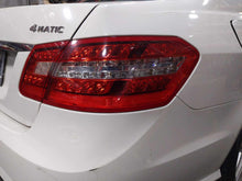 Load image into Gallery viewer, OUTER TAIL LIGHT LAMP E300 E350 E400 E550 E63 10 11 12 13 Right - NW707793