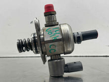 Load image into Gallery viewer, FUEL PUMP A4 A6 TT Beetle EOS Jetta Tiguan 11 12 13 14 15 16 - NW709758