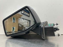 Load image into Gallery viewer, Side View Door Mirror SILVERADO 1500 PICKUP 2022 - NW543425