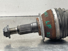 Load image into Gallery viewer, Axle Shaft SILVERADO 1500 PICKUP 2022 - NW543406