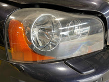 Load image into Gallery viewer, HEADLIGHT LAMP ASSEMBLY Volvo XC90 2003-2014 Right - NW543924