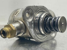 Load image into Gallery viewer, Fuel Pump AUDI A4 2017 - NW547603