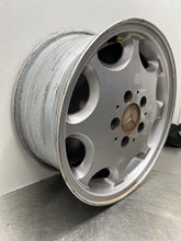 Load image into Gallery viewer, WHEEL Mercedes C220 C280 C230 1994 94 1995 95 96 97 - NW556025