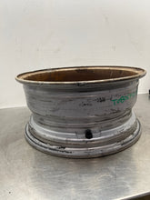 Load image into Gallery viewer, WHEEL Mercedes C220 C280 C230 1994 94 1995 95 96 97 - NW556025