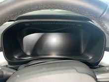 Load image into Gallery viewer, Speedometer Cluster Volvo XC40 2022 - NW557502