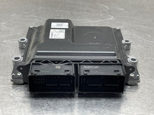 Load image into Gallery viewer, ECU ECM Computer Volvo XC40 2022 - NW556517