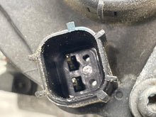 Load image into Gallery viewer, Throttle Body Lincoln MKT 2010 - NW557949
