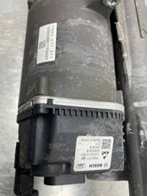 Load image into Gallery viewer, Steering Gear Rack Volkswagen Jetta 2021 - NW559441