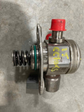 Load image into Gallery viewer, FUEL PUMP E250 Van C250 C300 C350 C63 E250D E300 E350 E400 12-18 - NW438841