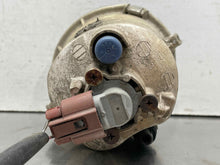 Load image into Gallery viewer, FOG LIGHT Toyota Tundra Sequoia 2001 01 2002 02 03 04 05 06 Right - NW560104