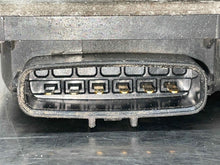 Load image into Gallery viewer, THROTTLE BODY Land Cruiser 4 Runner Sequoia 2005 05 2006 06 2007 07 08 09 - NW560261
