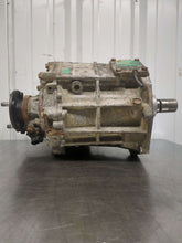 Load image into Gallery viewer, TRANSFER CASE Toyota Sequoia 2005 05 2006 06 2007 07 - NW560259