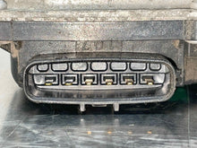 Load image into Gallery viewer, THROTTLE BODY LR3 Range Rover Range Rover Sport 07 08 09 - NW563151