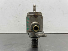 Load image into Gallery viewer, FUEL PUMP Audi A4 A5 Q5 2009 09 2010 10 2011 11 2012 12 - NW563818