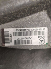 Load image into Gallery viewer, TRANSFER CASE ML320 ML350 ML550 E320 E350 GL450 06 07 08 09 - 12 - NW566495