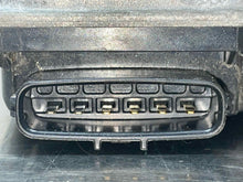 Load image into Gallery viewer, THROTTLE BODY GS350 IS350 GS450H 2006 06 2007 07 08 09 10 11 12 13 - NW567150