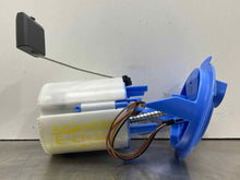 Load image into Gallery viewer, FUEL PUMP E250 Van C250 C300 C350 C63 CLS400 CLS550 CLS63 12-16 - NW510542