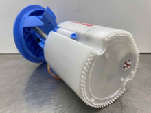 Load image into Gallery viewer, FUEL PUMP E250 Van C250 C300 C350 C63 CLS400 CLS550 CLS63 12-16 - NW510542