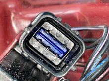 Load image into Gallery viewer, OUTER TAIL LIGHT LAMP Kia Telluride 2020 20 2021 21 2022 22 Right - NW568329