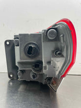 Load image into Gallery viewer, Tail Lamp Light GRAND CHEROKEE 2015 - NW573407