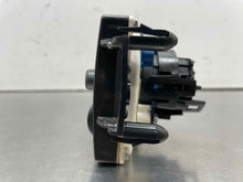 Load image into Gallery viewer, Temperature Controls BLAZER S10/JIMMY S15 2004 - NW596701