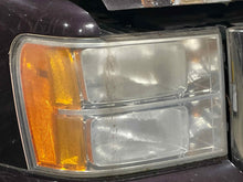 Load image into Gallery viewer, HEADLIGHT LAMP ASSEMBLY Sierra 1500 Pickup Sierra 2500 07-14 Right - NW574893