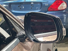 Load image into Gallery viewer, Side View Door Mirror INFINITI QX30 2017 - NW598934