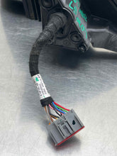 Load image into Gallery viewer, Side View Door Mirror E-PACE 2020 - NW599543