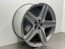 Load image into Gallery viewer, WHEEL RIM Gl350 Gl450 Gl550 10 11 12 21x10, 5 lug - NW609165