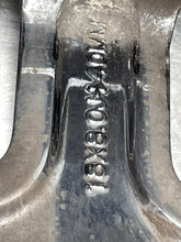 Load image into Gallery viewer, WHEEL RIM F250SD Pickup F350SD Pickup 2020 18x8 ALUM 18x8, 8 lug, 170mm - NW576558